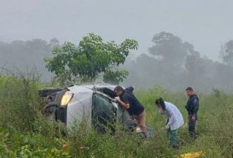 Motorista de 70 anos morre após capotar picape Fiat Strada na rodovia MT-170