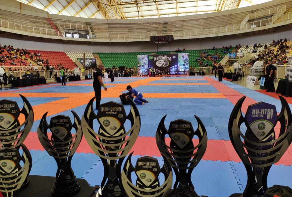 Arena Pantanal recebe semifinal de futebol e campeonato de Jiu-Jitsu