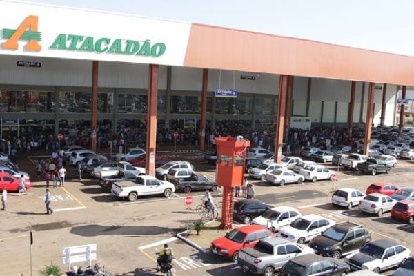 Justiça anula condenação de R$ 70 mil contra Atacadão por vender produtos vencidos