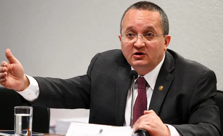 Ex-governador defende que menores respondam processos por crimes graves