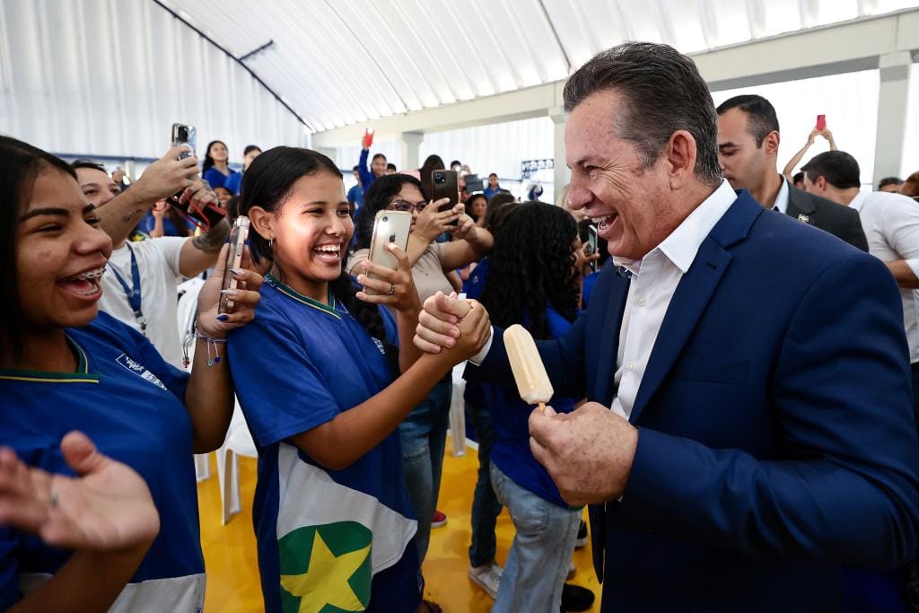 Meta do governador é finalizar o ano com 30 colégios de alto padrão em todo o estado