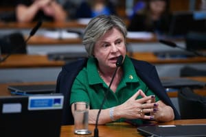 Senadora declara apoio a Davi Alcolumbre para presidência do Senado