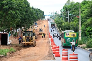 Governador critica andamento da obra do BRT na capital