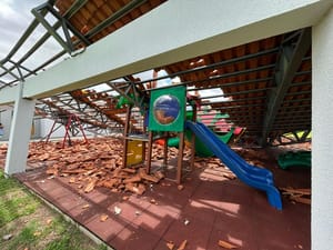 Município aponta falhas e interdita seis playgrounds em escolas e creches