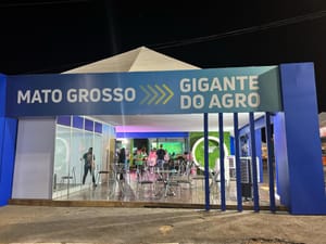 Com apoio da Sedec, Farm Show iniciou nesta terça-feira com expositores de 60 países