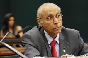 Júlio Campos rebate Ranalli: "proibir Carnaval por 4 anos é radical e inviável"
