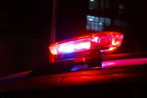 Jovem leva tiro na nuca e projétil sai pelo olho em tentativa de homicídio em MT