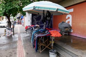 Vereador elogia retirada de ambulantes do Centro e defende cobrança de impostos para estrangeiros