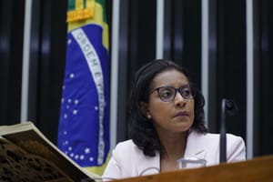 Além de CPI, Gisela quer medidas compensatórias à aposentados e pensionistas após desvio de R$ 6,3 bi
